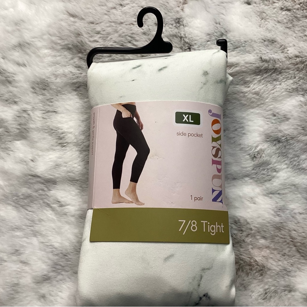 Joyspun Women's 7/8 Solid Tight-Legging, Sizes S to 2XL